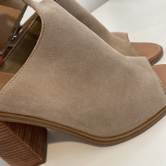 Marc Fisher buckle heeled sandal size 11 - Picture 2 of 11